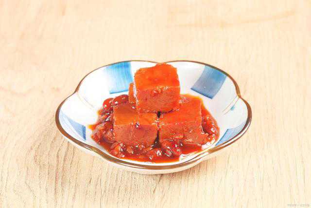創(chuàng)新引領(lǐng)未來，一塊腐乳包裝設(shè)備助力腐乳產(chǎn)業(yè)升級