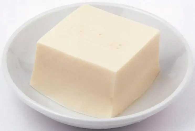 探索自動豆腐盒包裝機的無限可能，讓豆腐產(chǎn)業(yè)走向新的高度