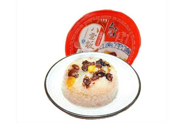 八寶飯專業(yè)包裝線：鎖住傳統(tǒng)美味，融合現(xiàn)代科技，開啟美食新篇章！